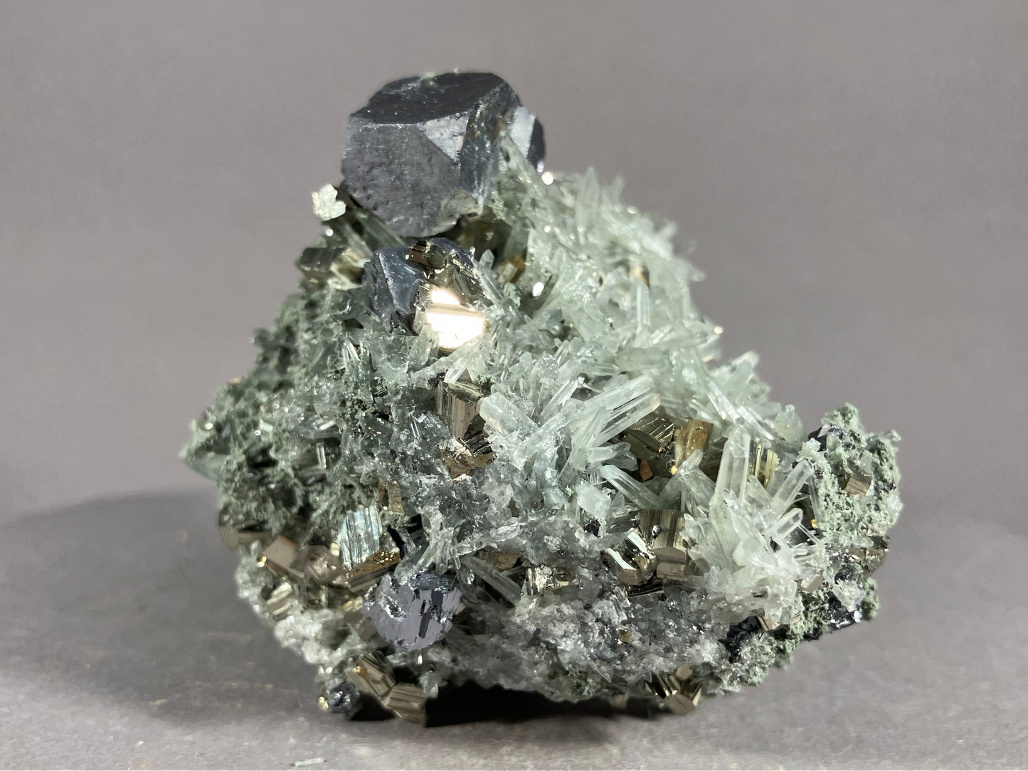 Pyrit/Nadelquarz/Bleiglanz - Madan ca. 6,5x6cm