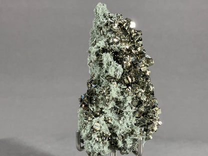 Pyrit/Nadelquarz - Madan ca. 6x3cm