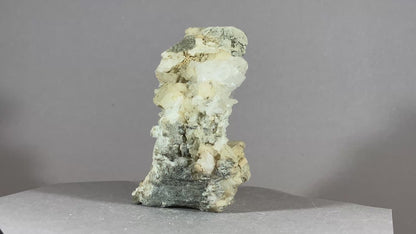 Bergkristall/Calcit - Pfunds/Tirol ca. 9x5cm