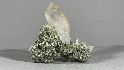 Amethyst/Pyrit - Siebenbürgen/Rumänien ca. 5x4,5cm
