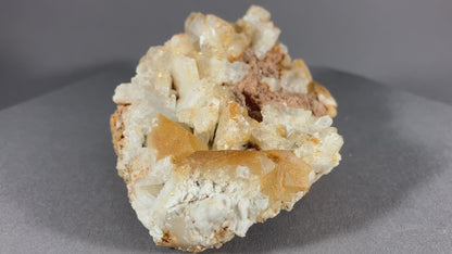 Albit/Calcit - Schmirn ca. 7,5x5,5cm
